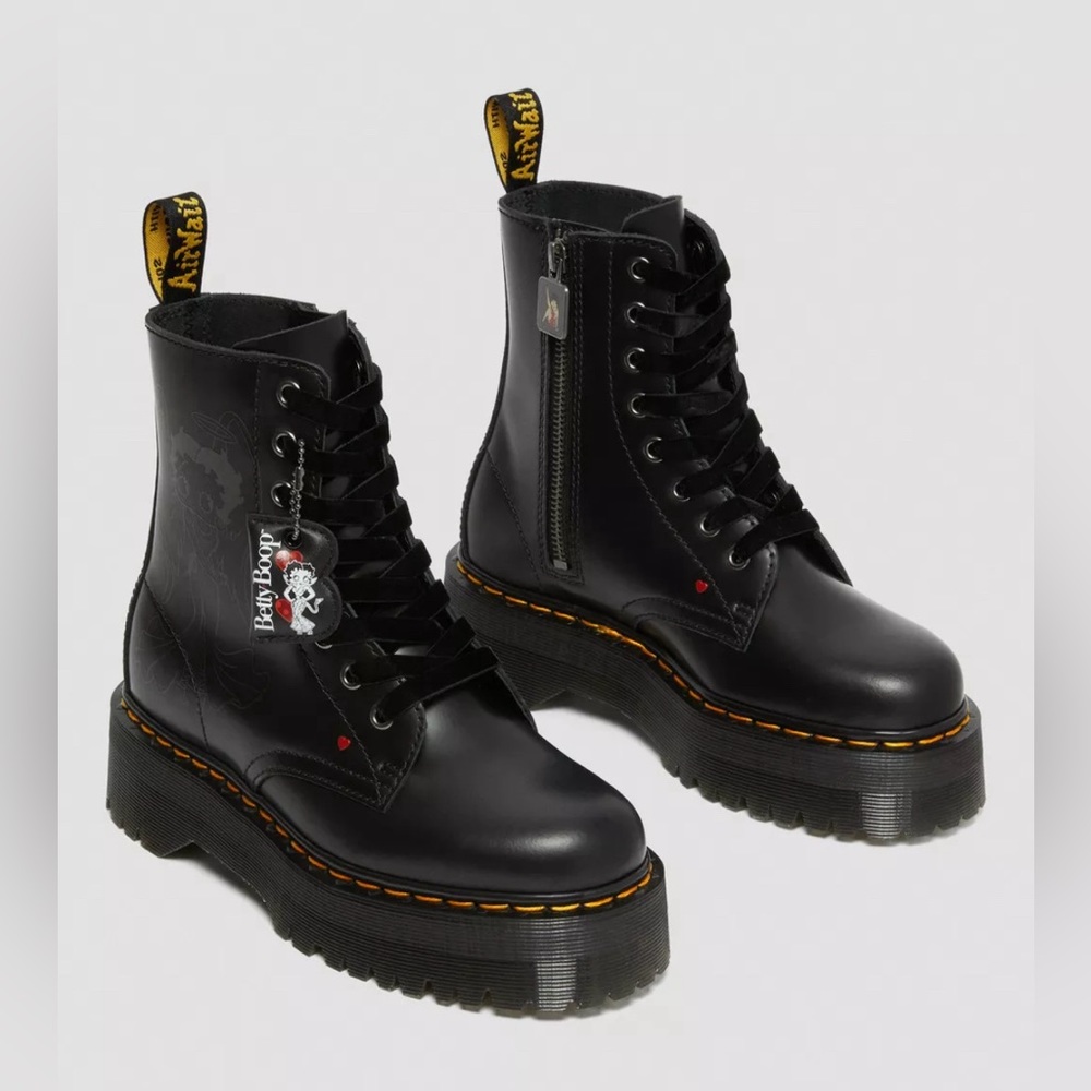 RARE! DR MARTENS X BETTY BOOP JADON BOOTS LIMITED EDITION NEW IN BOX US 7 WOMEN
